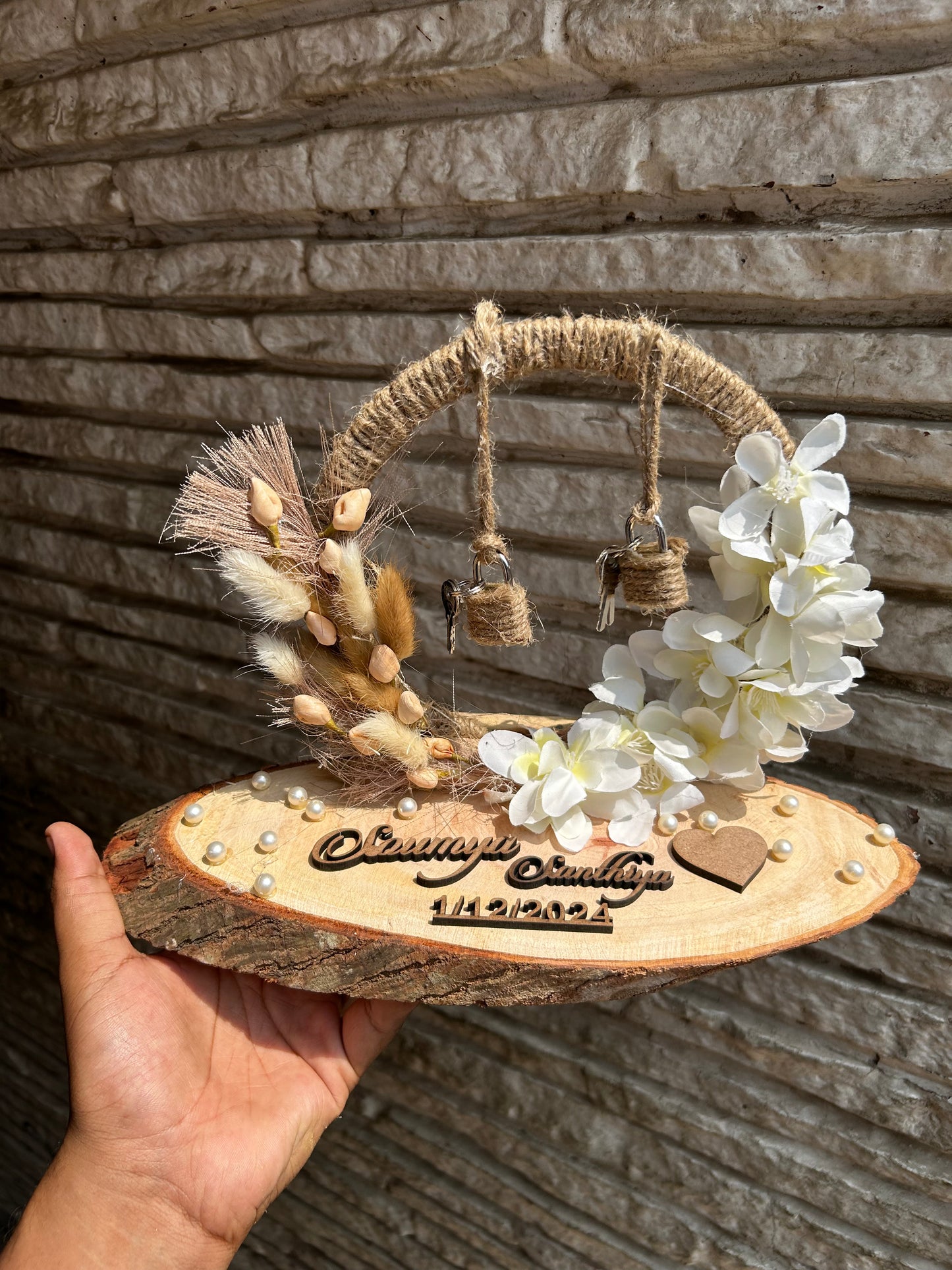 Ring Platter - White Flower With lock (8/12 inch Size)