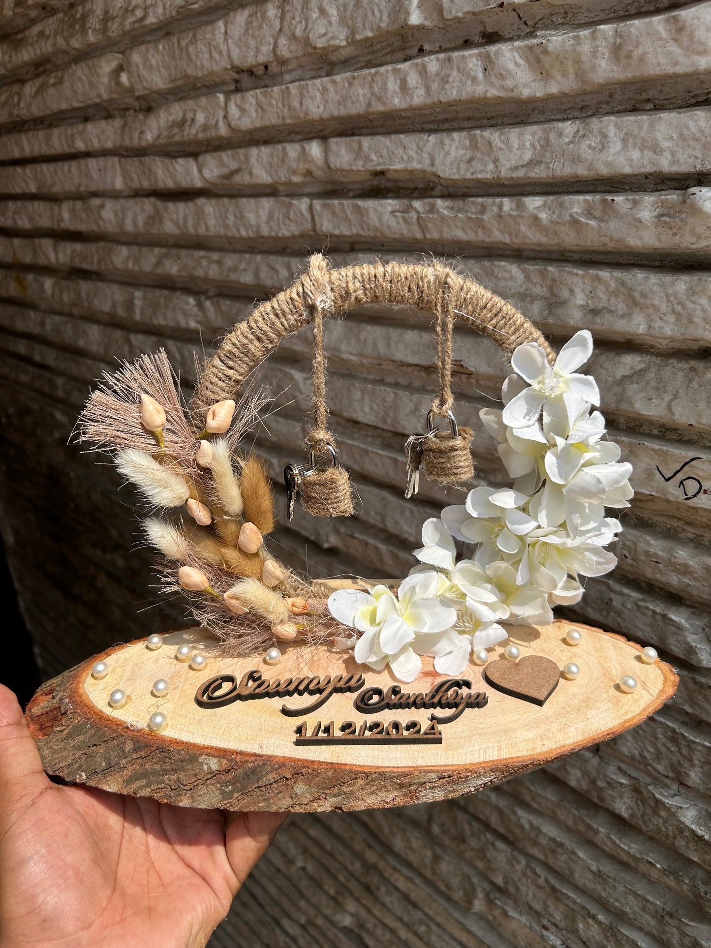Ring Platter - White Flower With lock (8/12 inch Size)