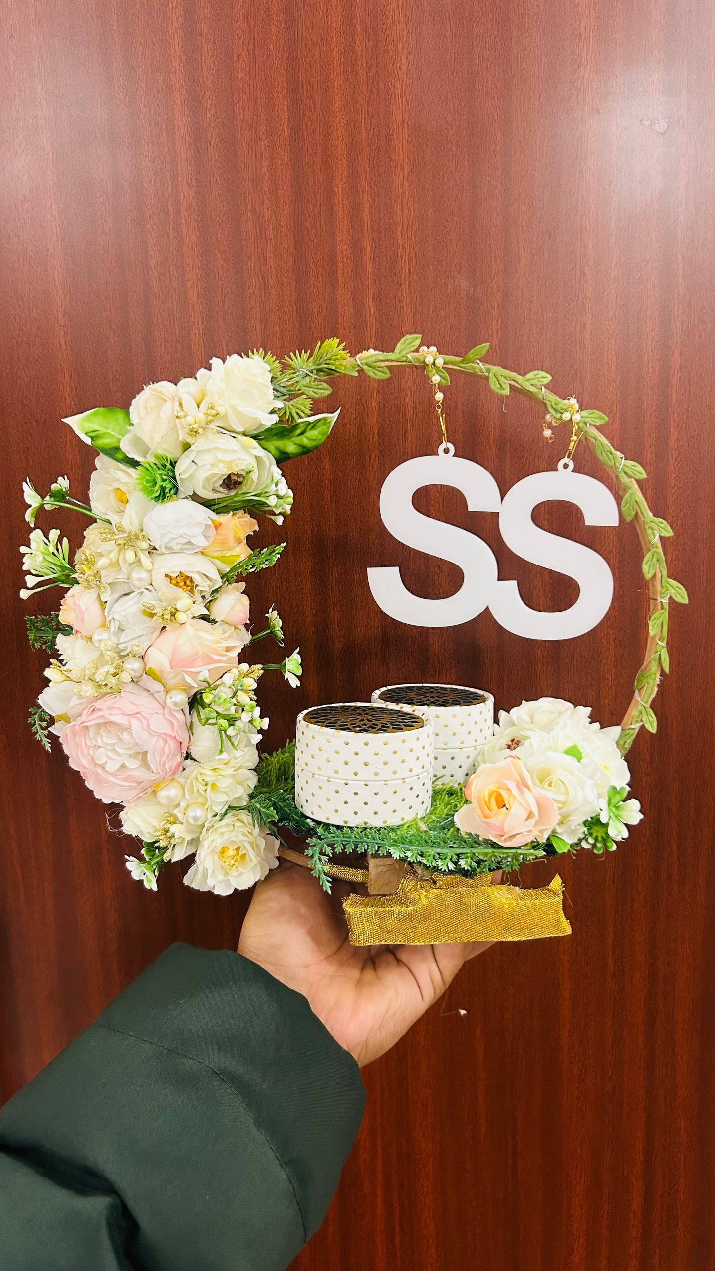 Ring Platter with white and multicolour flowers Design 2