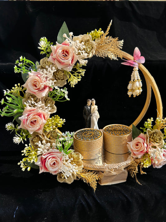 Wooden Base Ring Platter with Couples 31