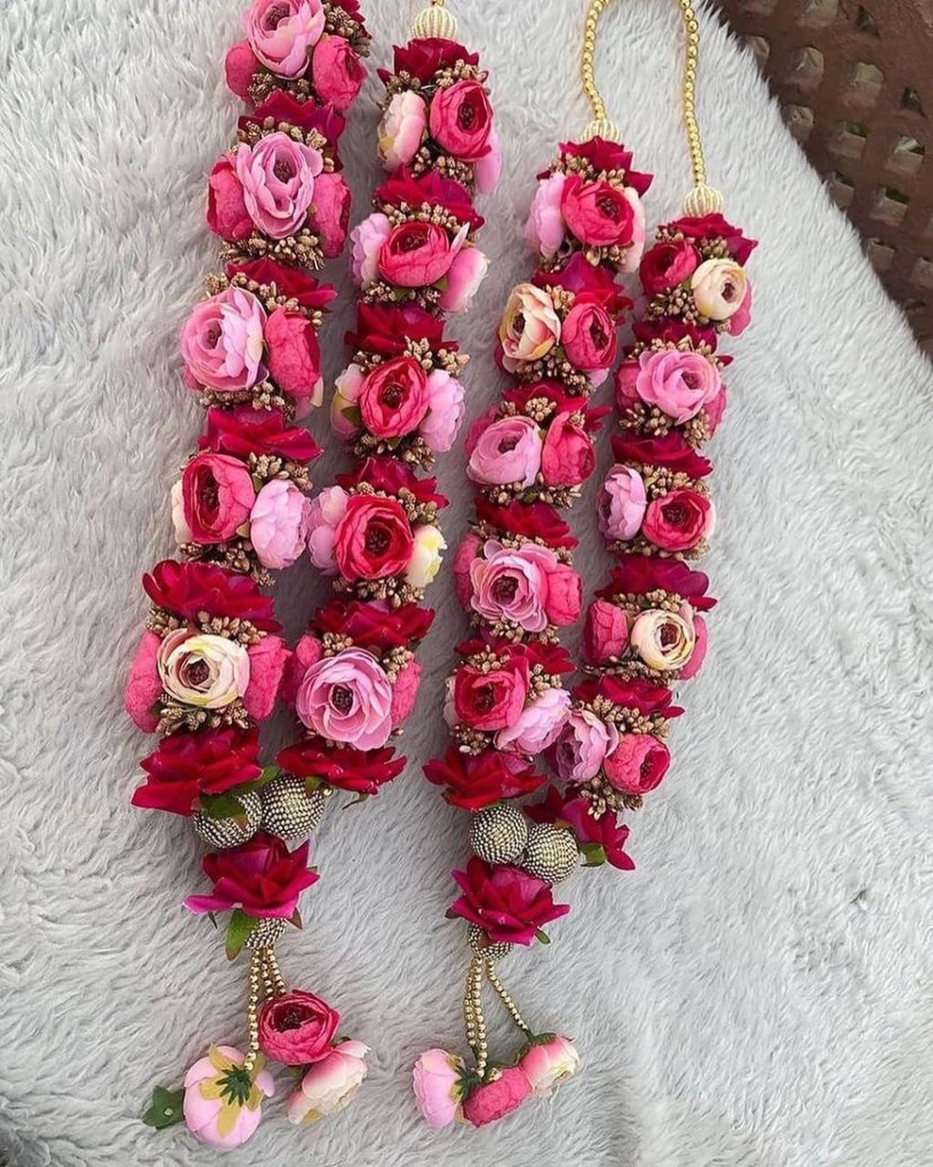 Varmala Wedding | Pink Red and Peach Rose
