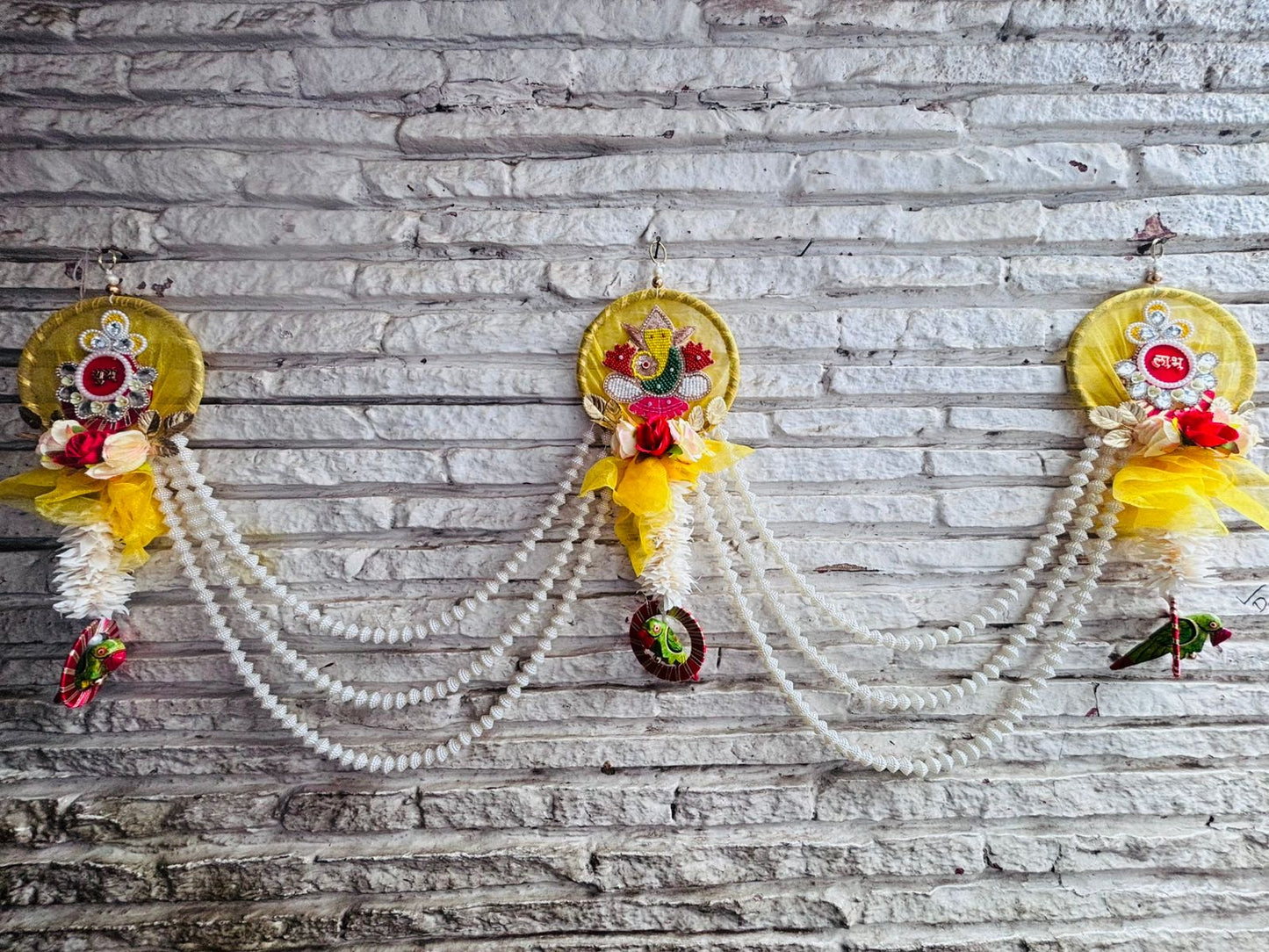 Ganeshji white and Yellow Toran | Bandhanwar with Side Hanging (40” W Approx)